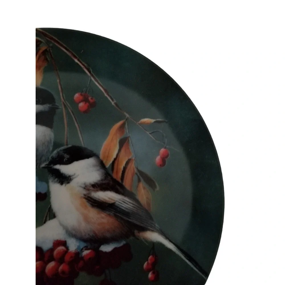 Vintage The Chickadee Collection Knowles Collector 8.5 inch H  1986 Plate #13585